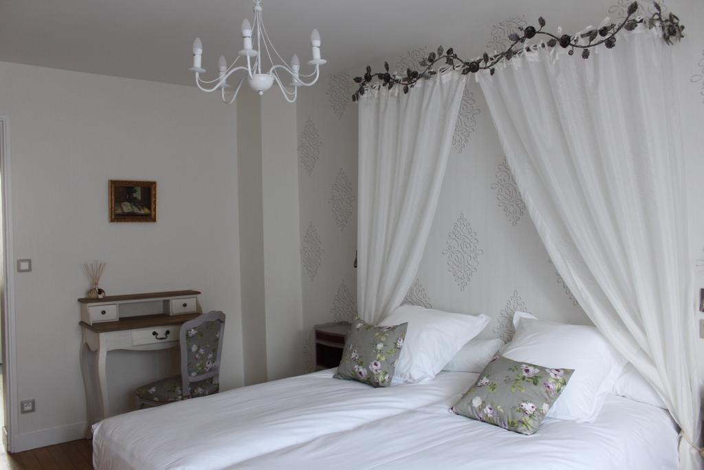 Au Coeur De Beauvais Bed & Breakfast Ngoại thất bức ảnh