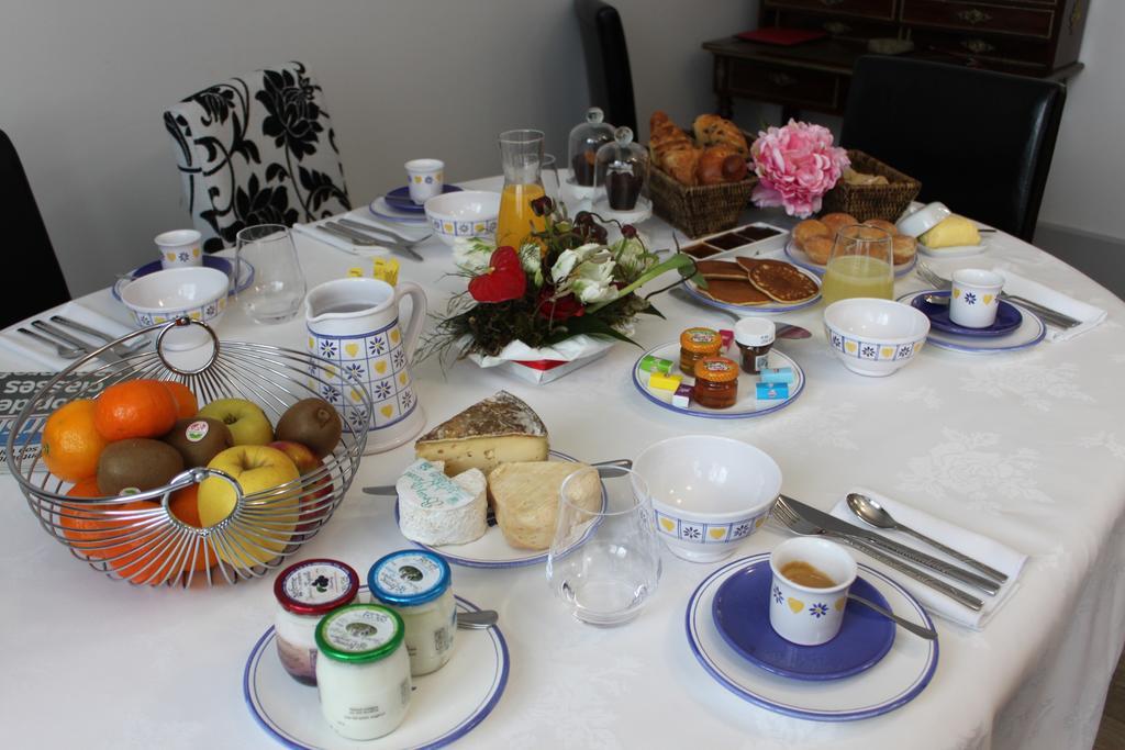Au Coeur De Beauvais Bed & Breakfast Ngoại thất bức ảnh